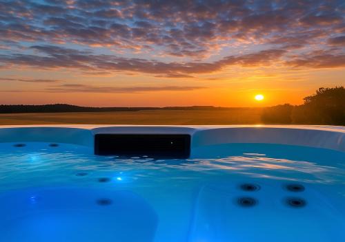 Private Scandinavian Villa with Jacuzzi, Fireplace and Luxury Breakfast near Lund and Malmö