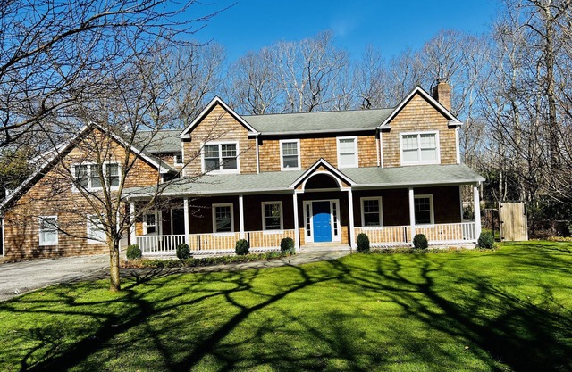 Private Spacious Family-Friendly Sag Harbor House w/Pool; Close to Beach