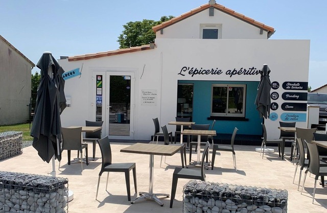 Private swimming pool at 29°C - La Maison de Cérès