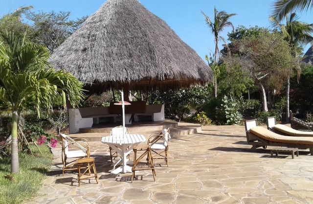 Private villa in a calm enviroment in Casuarina 200 mt distance from Marine Park