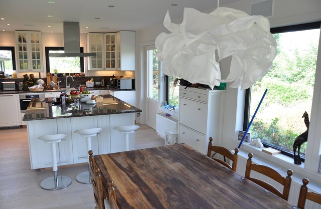 Private villa in garden oasis, 10 mins from city center