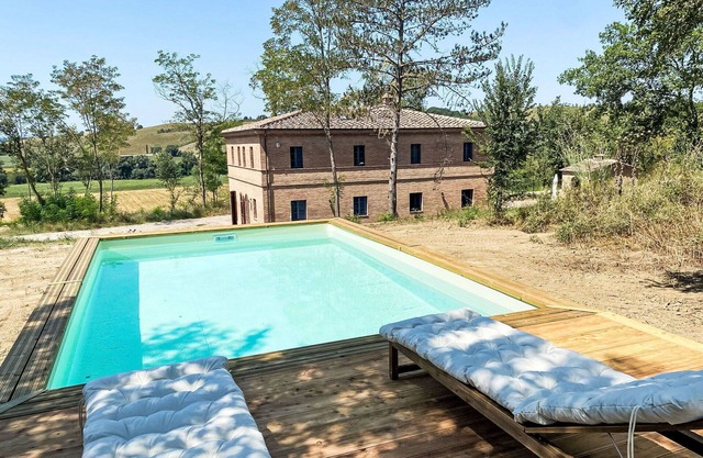 Private Villa with WIFI, private pool, A/C, TV, patio, pets allowed, panoramic view, parking