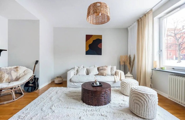 Professionally Styled 100 SQM Apartment - Stockholms Finest Area Östermalm