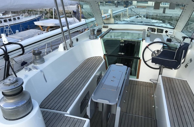 PROMOTION *GRAND VOILIER 18 METRES TOUT CONFORT LA ROCHELLE 4 to 8 persons