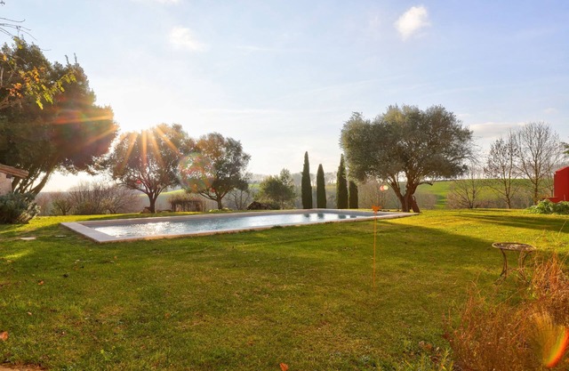 PROPERTY IN THE COUNTRYSIDE Toulouse 30 mn Swimming pool and exceptional view