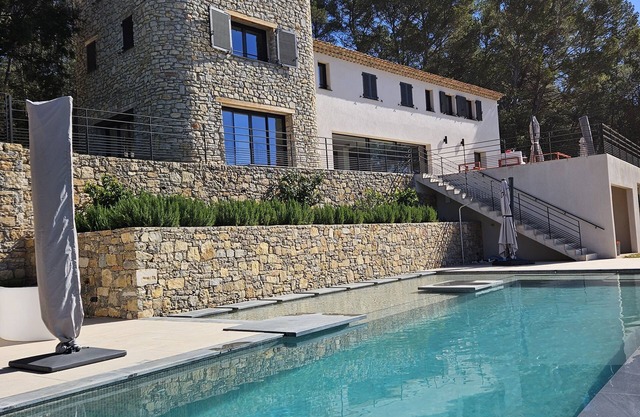 Provencal villa with beautiful view