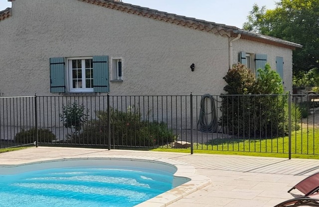 Provence - Detached house with private pool