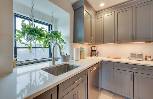 Provincetown Vacation Rental: Pet Friendly!