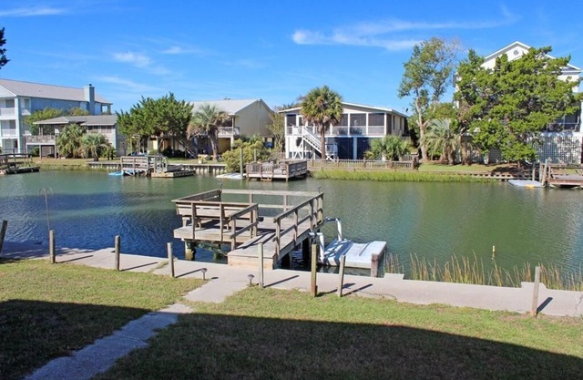 Pryor Dog Friendly, Huge Porch, Creek Dock
