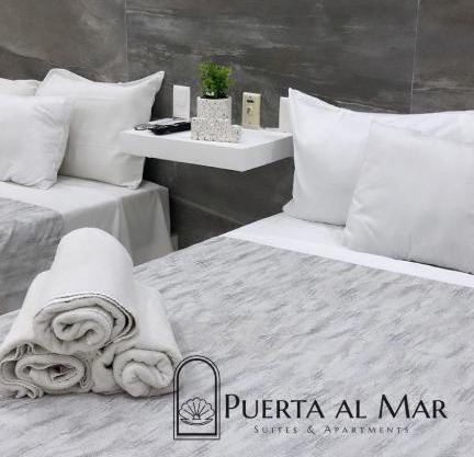 Puerta al Mar Suites & Apartments