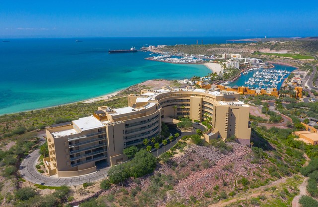 Puerta Cortés Residences by Lumina