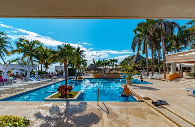 Puerto Aventuras Hotel & Beach Club