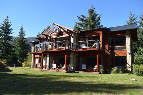 Puerto Manzano Lodge