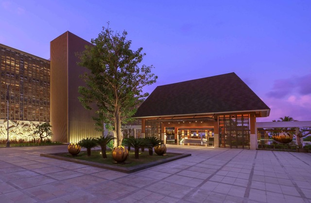 Pullman Lombok Merujani Mandalika Beach Resort