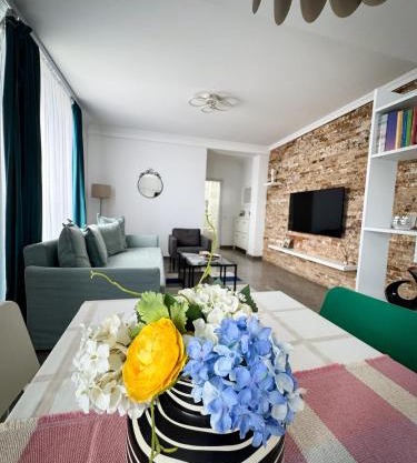 Pura Vida Mamaia Nord 2-vila exclusivista cu 3 apartamente individuale