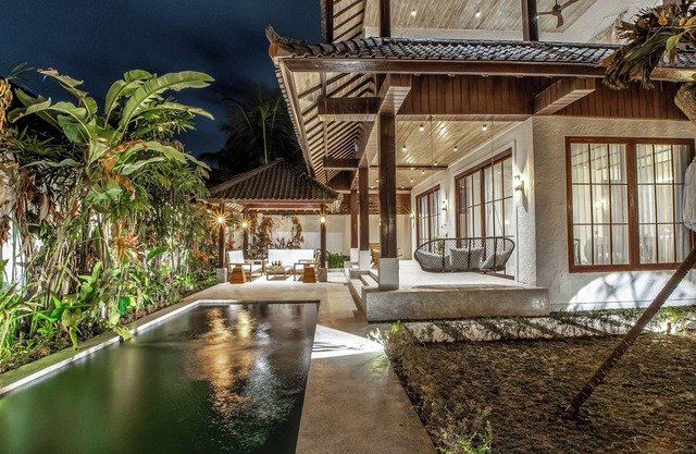 Putri Salju Villa by EVDEkimi - Scenic terrace in the Artistic heart of Ubud
