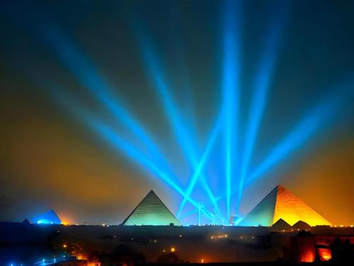 Pyramids & Sphinx Grand Hotel