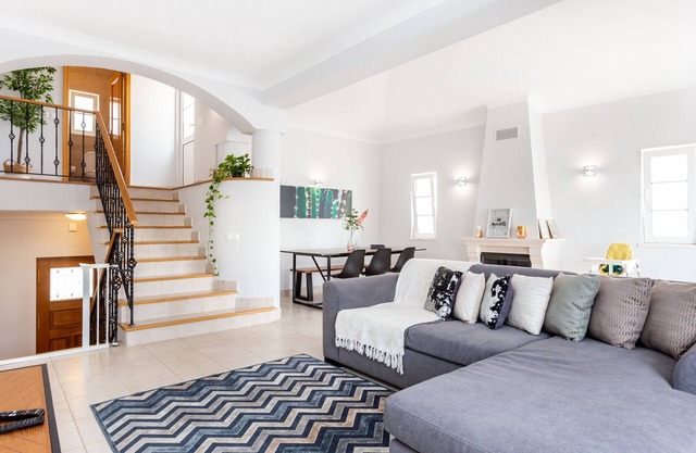 QEV - Santo António - Newly refurbished townhouse with view on the golf