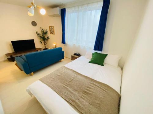 QH201, Newly renovated hotel, direct access to Ueno, Asakusa, Disneyland, Airport