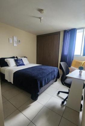 Quédate con sulay habitación a 5mint del aeropuerto