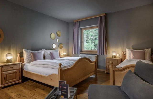 Quadruple room with bathroom, WC 1N - B&B Berglift