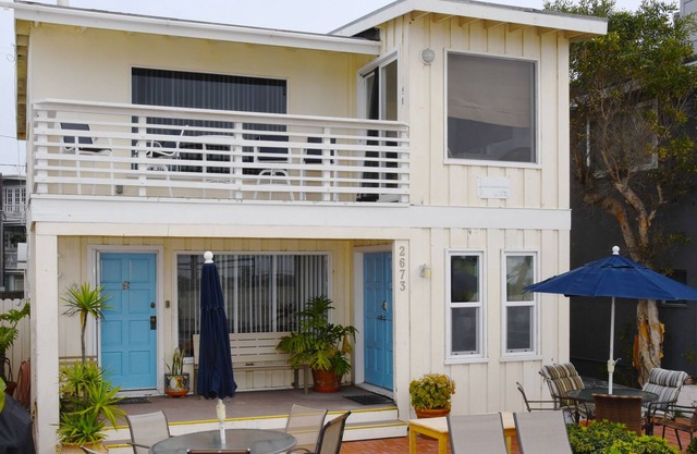 QUAINT 1.5 BR RIGHT ON THE BEACH