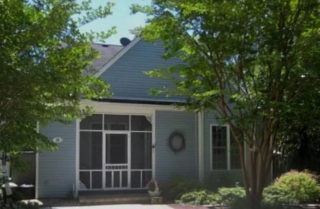 Quaint and Quiet describes this Cape May Beachhouse.