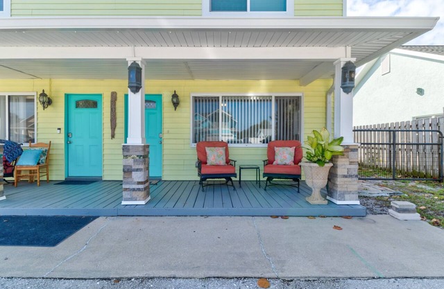 Quaint Beach Living Steps from the Ocean
