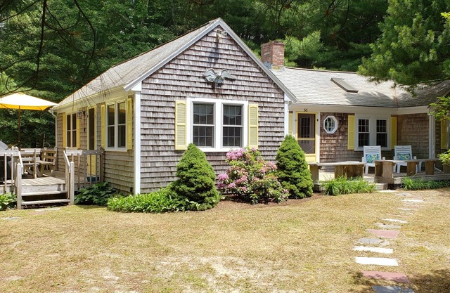 Quaint Cottage Style Home by Lake Wequaquet Steps to Private Association Beach