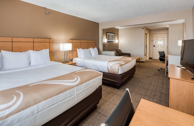 Quality Inn and Suites Springfield Southwest near I-72