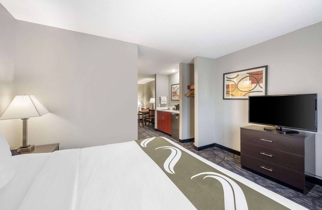 Quality Inn & Suites Lincoln North