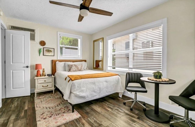 Queen Comfort Safety Harbor Hideaway