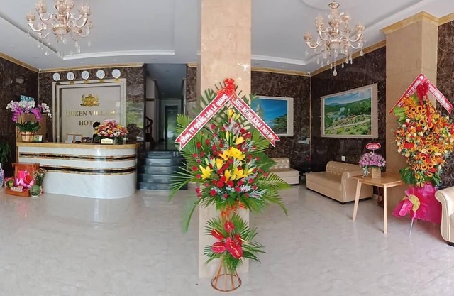 Queen Villa 2 Hotel