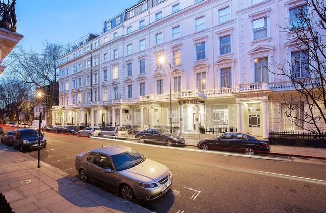 Queens Park Hotel
