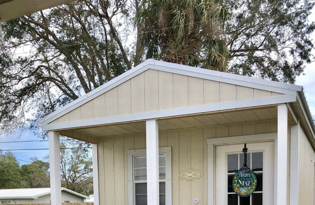 Quiet Centrally Located Tiny House