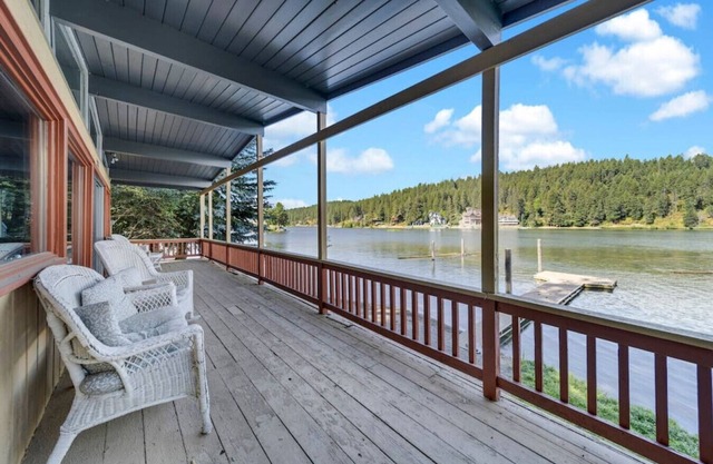 Quiet Lakefront Home with Private Dock