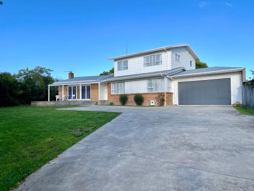 Quiet, private and 5-bedroom holiday house