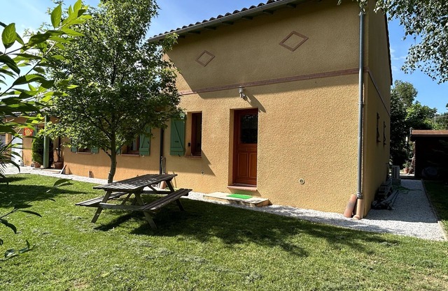 Quiet room - small furnished - Canal du Midi