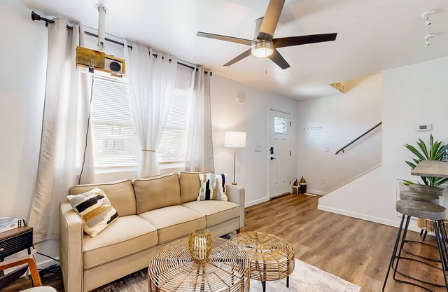 Quiet stay close to downtown with enclosed yard, games, smart TVs, W/D, & AC