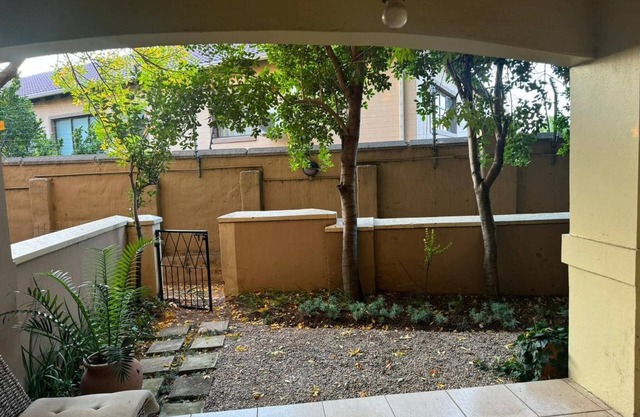 Quiet, Very Specious Apartment In Dainfern