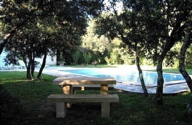 Quiet villa St Siffret 10 minutes from Uzes