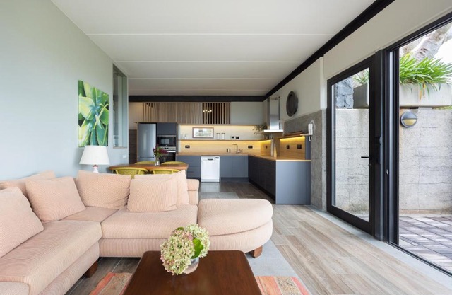 Quiet villa with views and surrounded by nature