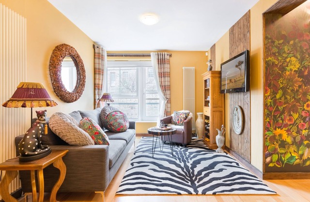 Quirky 1 Bedroom Apartment next to Holyrood Palace