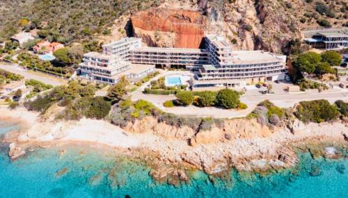 Résidence LES CALANQUES route des sanguinaires- Piscine - Parking & Wifi Gratuit - Plage
