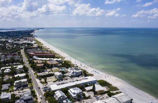Radiant Resort Sixty-Six, 1 Bedroom Suite, Not Far from your Favorite Destinations
