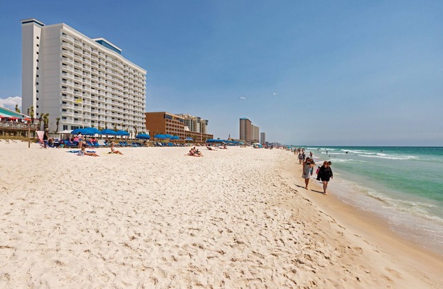 Radisson Beachfront Hotel - Panama City Beach