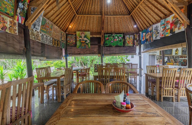 Radjes Bungalow Nusa Penida