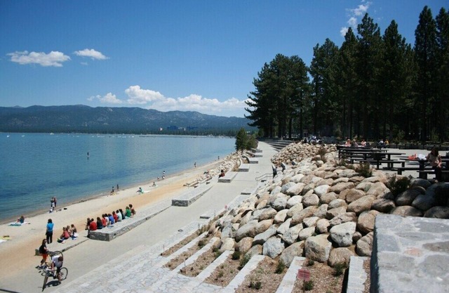 Rae's Cabin - Perfect 3 bedroom 2 bath family vacation spot.nWalk to the lake