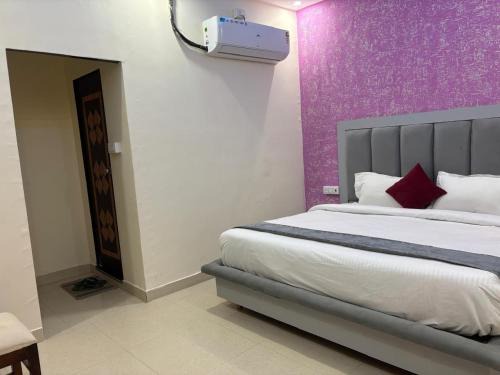 Ramanjaneya Hotel