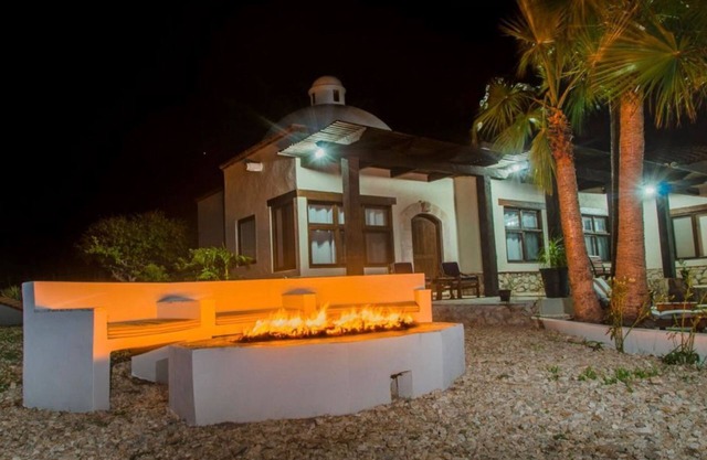 RANCHO LAS MARGARITAS Stunning house just a min away from the beach.